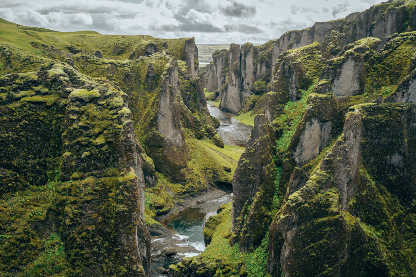 Fjaðrárgljúfur Canyon - South Iceland