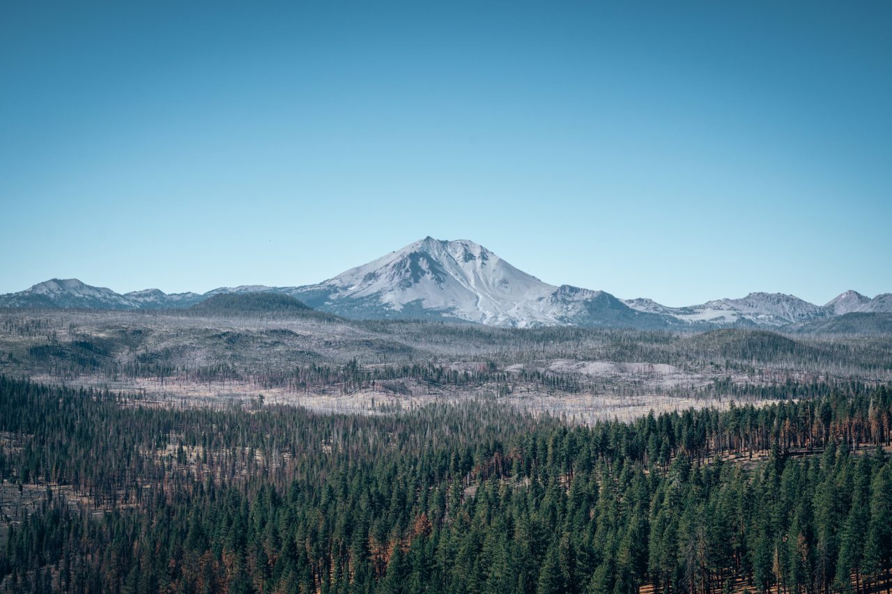 ULTIMATE GUIDE TO LASSEN VOLCANIC NATIONAL PARK - Smilkos Lens